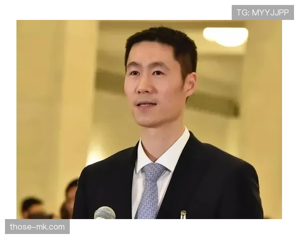 王励勤随手一张照片，评论区都在猜这是运动员的生活还是富豪的周末